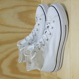 Chuck Taylor All Star Lift Blanc Mens size 13